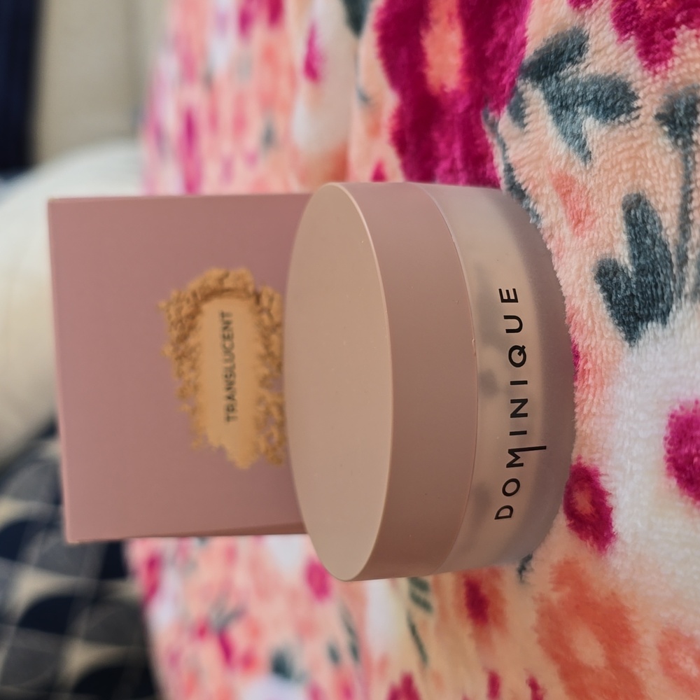 Dominique Cosmetics Smooth & Blur Translucent Setting Powder